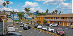 Redondo Inn and Suites